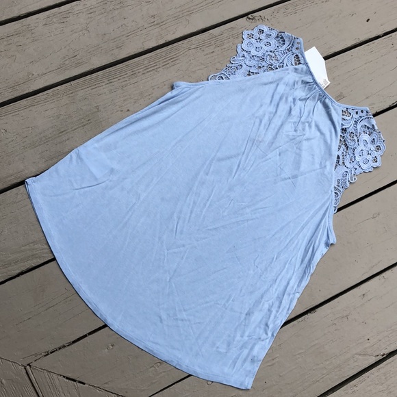 NWT- H&M baby blue  lacy  sleeve lightweight summer top - Picture 3 of 16